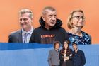 Politická šikana: Voliči ANO mají dva vesmíry a Babiš to ví. K Ukrajině je cynický