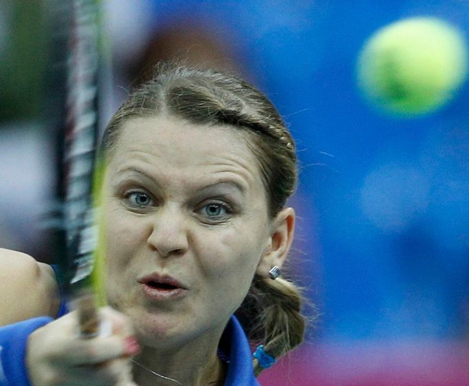 Česká tenistka Lucie Šafářová ve finále Fed Cupu 2011 proti Rusku.