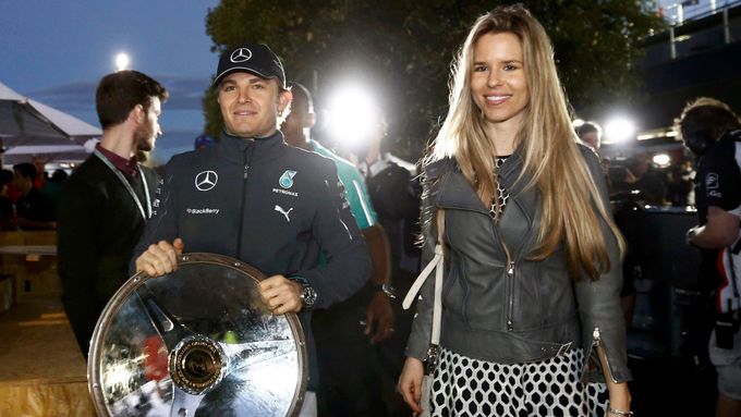 Nico Rosberg vyhrál první Velkou cenu letošní sezony formule 1.