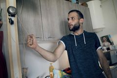 Co se stane, když si bezdomovec pořídí byt? Do kin jde dokument Byt či nebýt