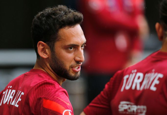 Hakan Calhanoglu