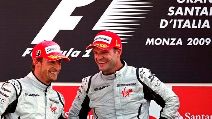 Rubens Barrichello a Jenson Button slaví dvojnásobný triumf stáje Brawn GP na Velké ceně Itálie v Monze