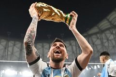 Messiho fotka s trofejí zbořila Instagram. Posbírala nejvíce lajků a předstihla vejce