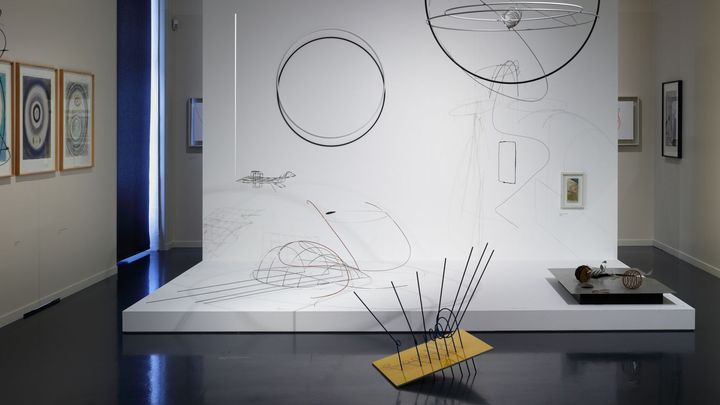 No a co, prosím Vás. Galerie ukazuje 70 let tvorby "mistra drátů" Karla Malicha; Zdroj foto: Aktuálně.cz/ Galerie Zdeněk Sklenář