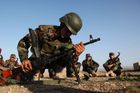 Kurdové zabili tři vojáky, Turci pak zaútočili stíhačkami