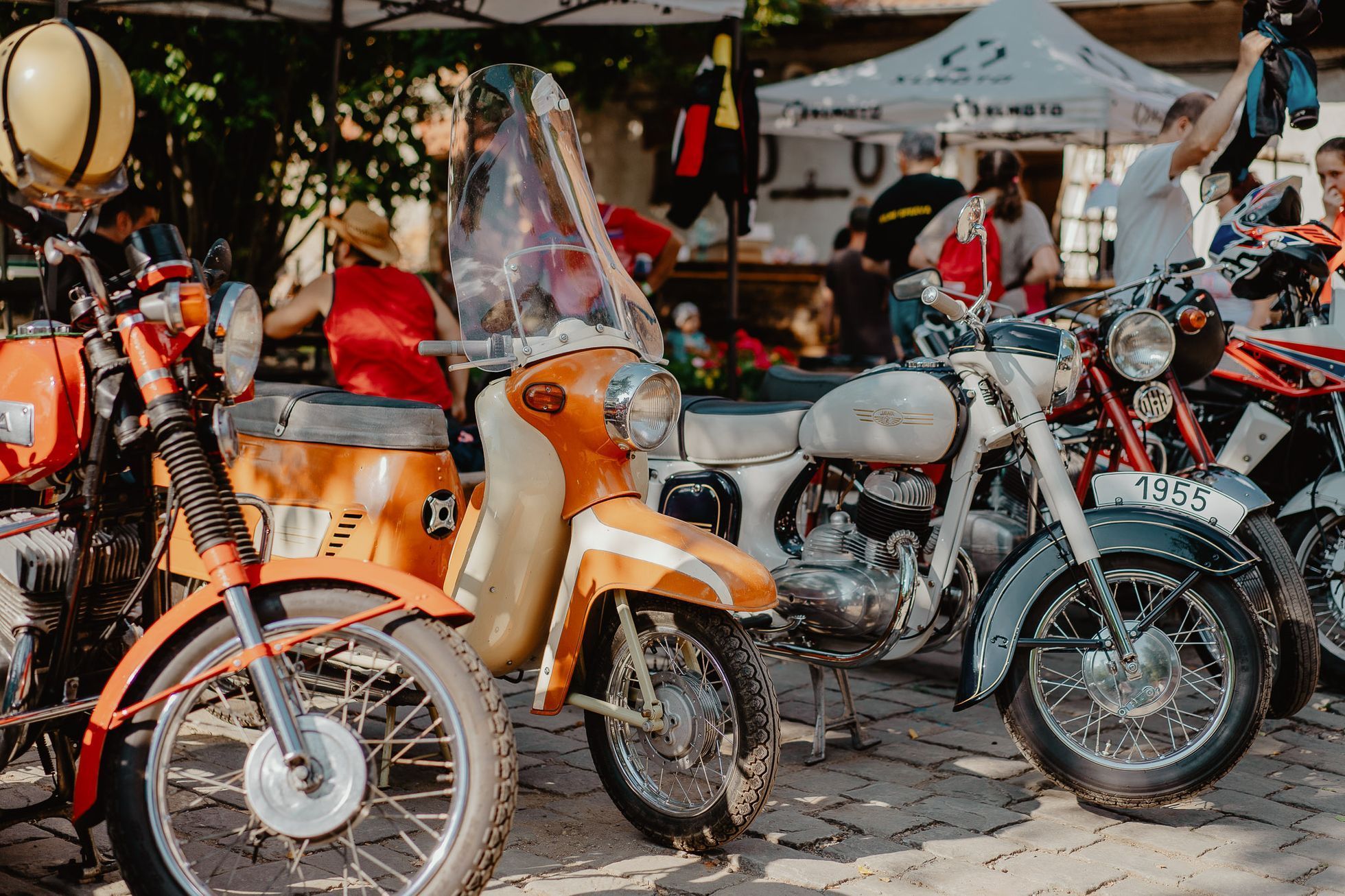Jawa 350 Konopnice sraz mlýn