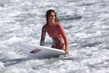 Ve startovním poli nechybí ani jedna z největších hvězd světového surfingu, Američanka Caroline Marksová.