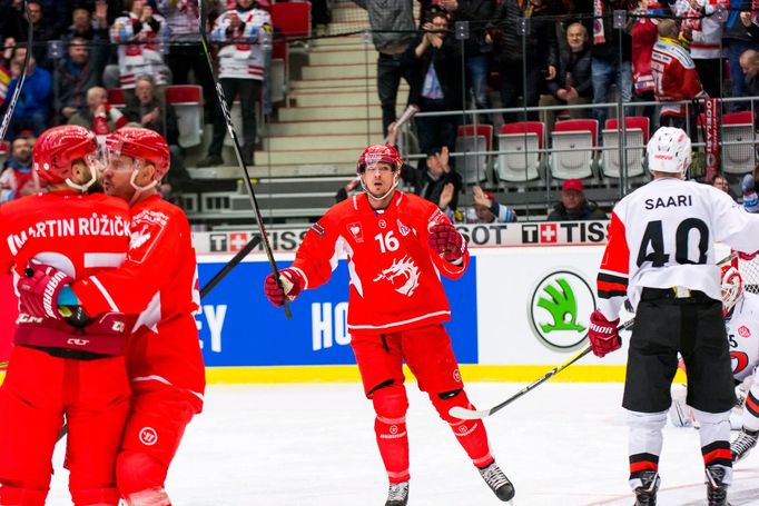 LM, Třinec-Jyväskylä: radost Třince - Daniel Rákos (16)