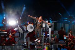 Justin Timberlake uctil o přestávce Super Bowlu zesnulého zpěváka Prince