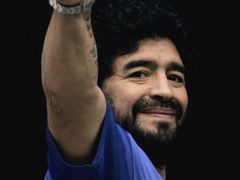 Diego Maradona se přijel podívat na utkání Chelsea.