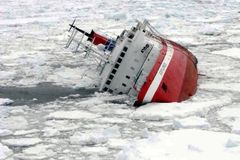 Zkáza výletní lodi zasáhne celou polární turistiku