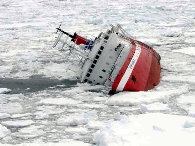 Loď Explorer, která se potopila v Antarktidě