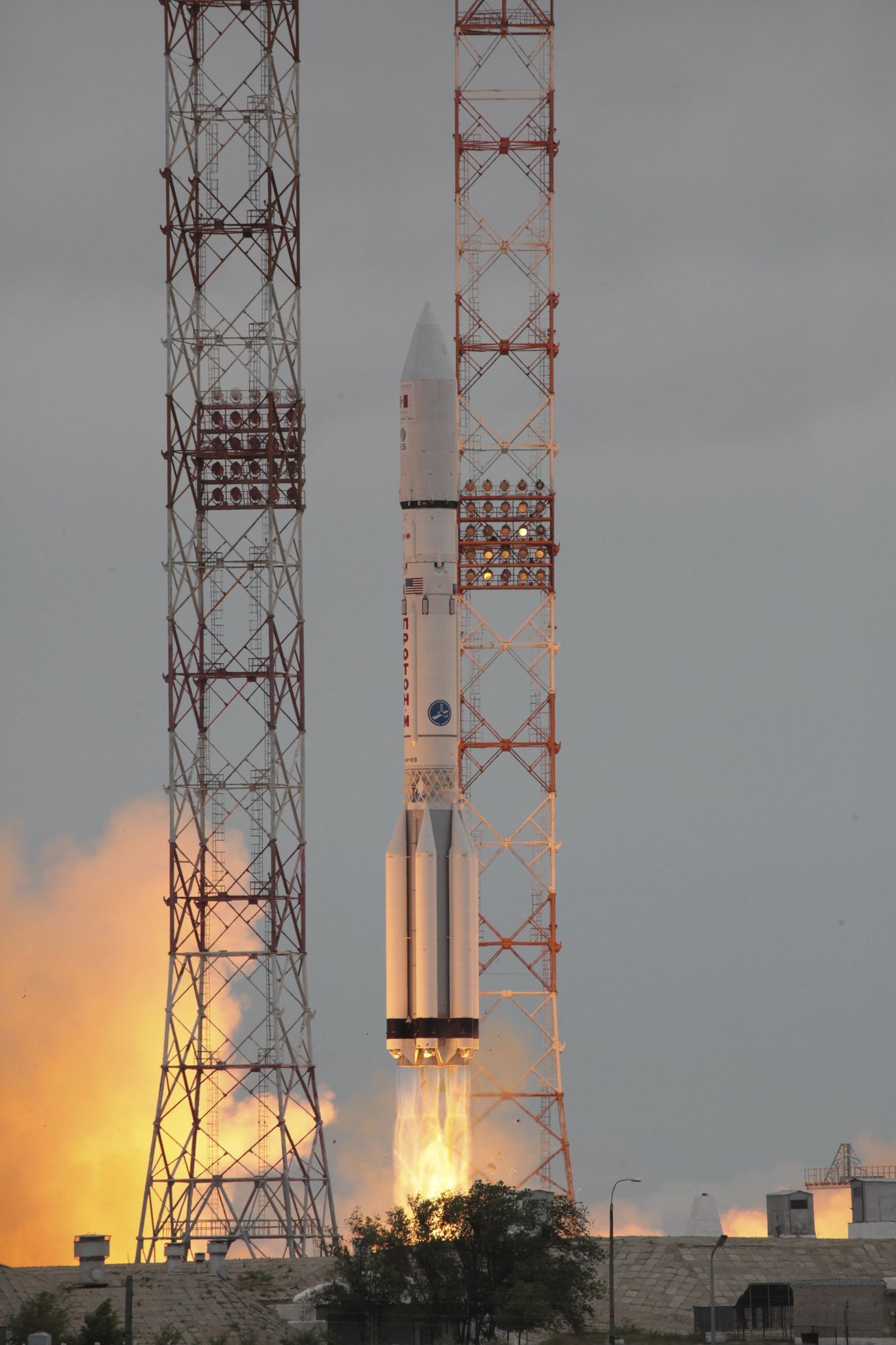 Ruská raketa Proton-M havarovala pár minut po startu