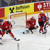 Lukáš Sedlák (23) před soupeřovou brankou ve finále MS 2024 Česko - Švýcarsko