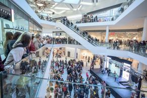 Foto: Nové nákupní centrum je letos největší v Česku. Další projekty mají zpoždění