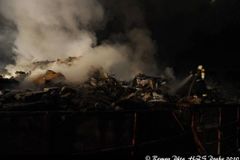 Ve Vysoké Peci na Chomutovsku opět hoří skládka