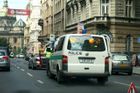 Tragická nehoda na Mostecku: Auto zabilo chodce