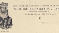 Prvním, byť neoficiálním logem pražské zoologické zahrady byla kresba lvice Šárky. Jejím autorem je malíř František Xaver Procházka. Účelem kresby nebylo vytvoření loga. Procházka rád kreslil zvířata, a když se seznámil s profesorem Jandou, zakladatelm pražské zoo, nabrala tato záliba cílený směr: maloval pro vzdělávací účely. Perokresba se následně začala objevovat na dopisním papíře zoologické zahrady, i když ne zcela důsledně. Po smrti profesora Jandy se přestala používat.