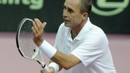 Ivan Lendl vzal zápas také vážně. Vyhrál ve dvou setech 6:4, 7:6 - možná rozhodly ty čtyři roky, o které je mladší.