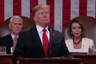 Trump se v Kongresu pochválil, vyzval ke stavbě zdi a národní jednotě