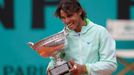 Rafael Nadal s vítěznou trofejí