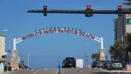 Za poplatek se můžete projíždět i po písečné pláži - třeba na Daytona Beach.