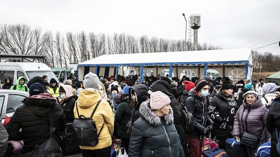 Fotoreportáž: na ukrajinskou hranici s humanitární pomocí, zpět s uprchlíky