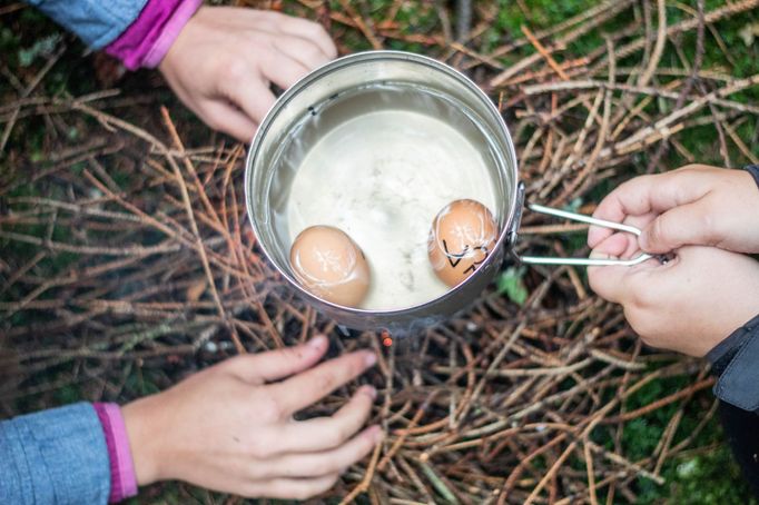 4. dívčí oddíl Česká Třebová  a jejich celotáborová hra inspirovaná Hrou o trůny.