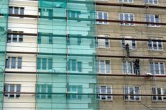 Nestaví se byty. Stavebnictví padá hlouběji a hlouběji
