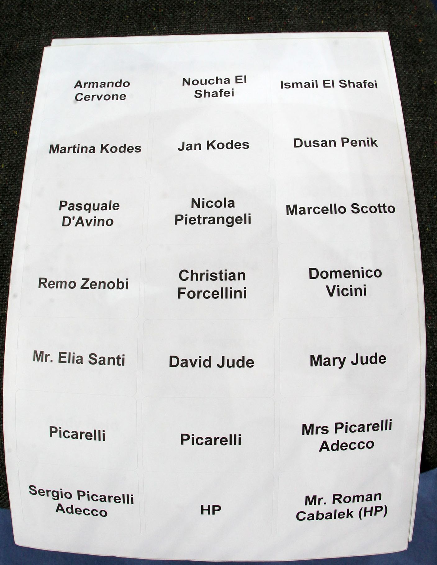 Páteční poslední přípravy v O2 areně