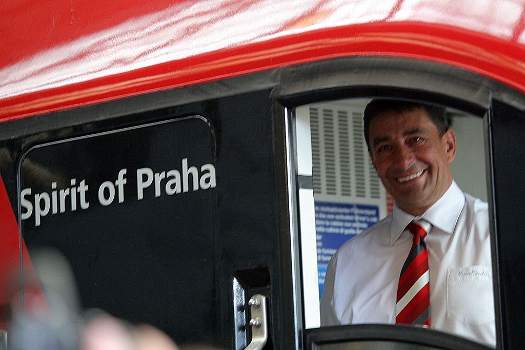 Railjet v Praze