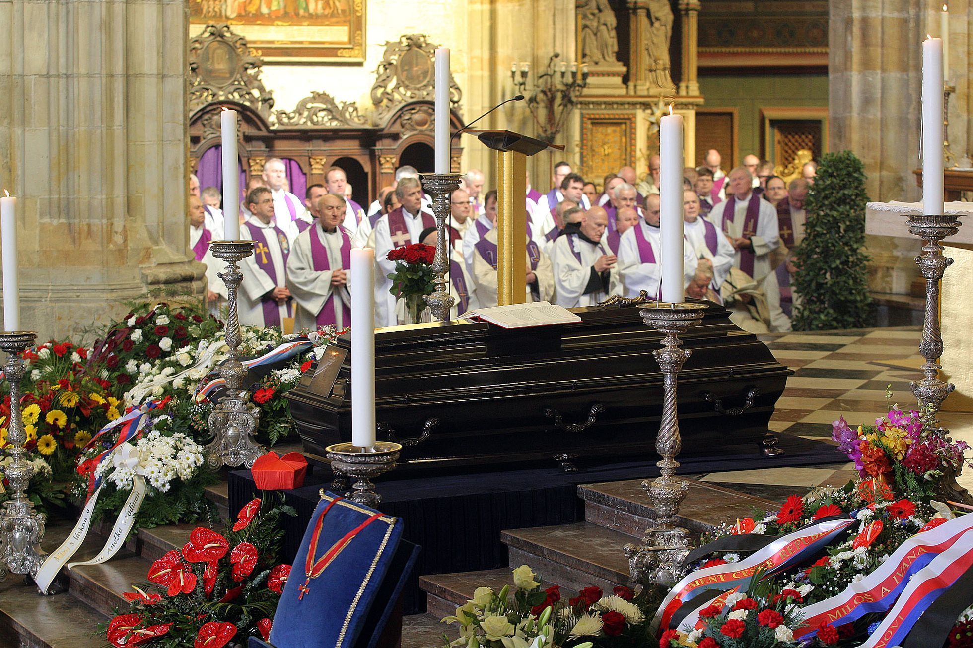Pohřeb kardinála Vlka