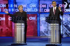 Obama a Clintonová přitvrdili. Častují se urážkami