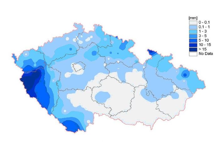 Úhrn srážek na území ČR za období od 1. do 15. 4. 2007