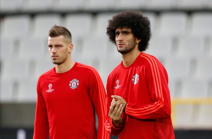 Morgan Schneiderlin a Marouane Fellaini