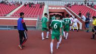 Třeba prvoligový zápas na největším stadionu na světě mezi týmy Amnok a Lehký průmysl.