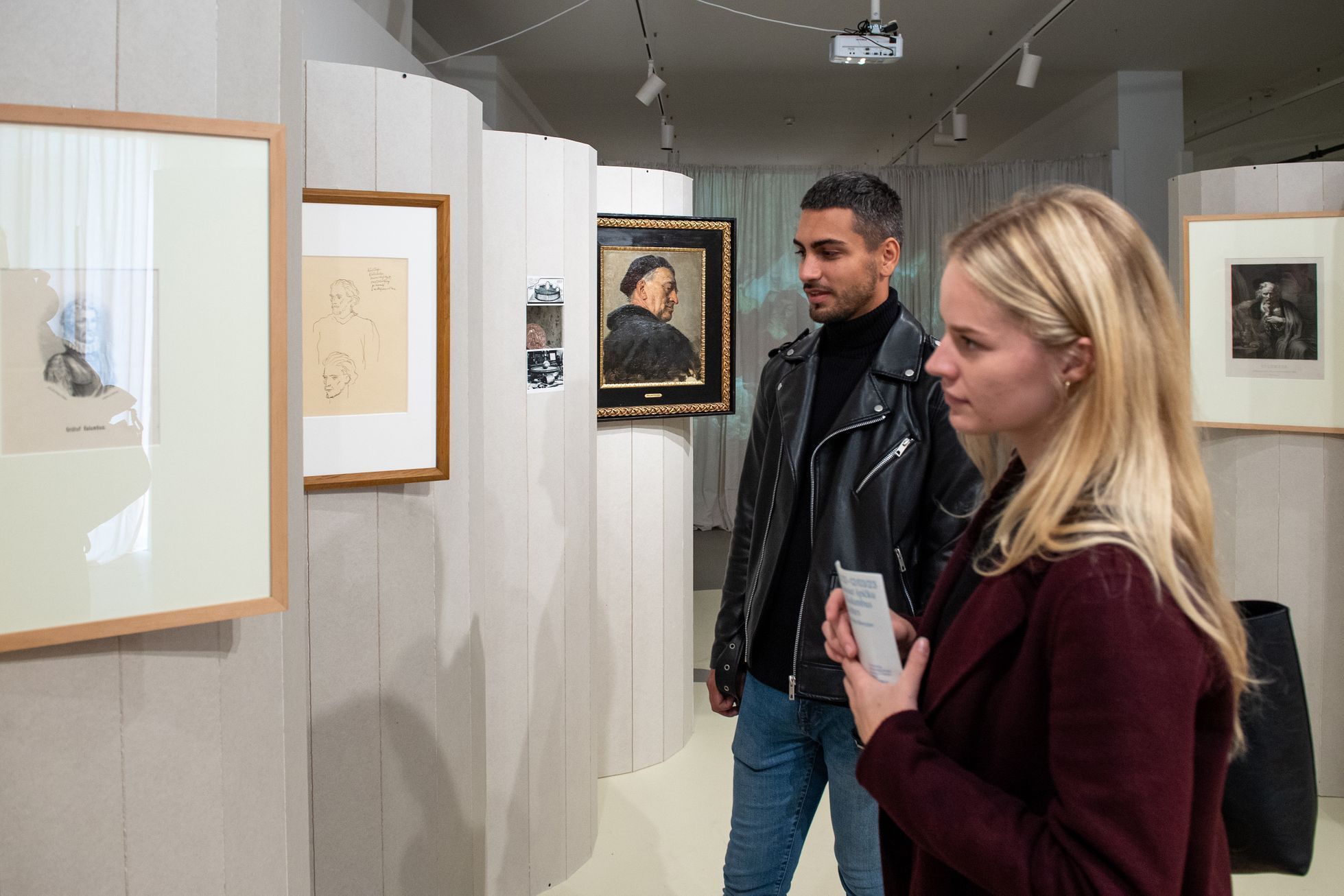 Naťuknout špičku vejce: Kolumbus jindy a dnes, 2022, výstava