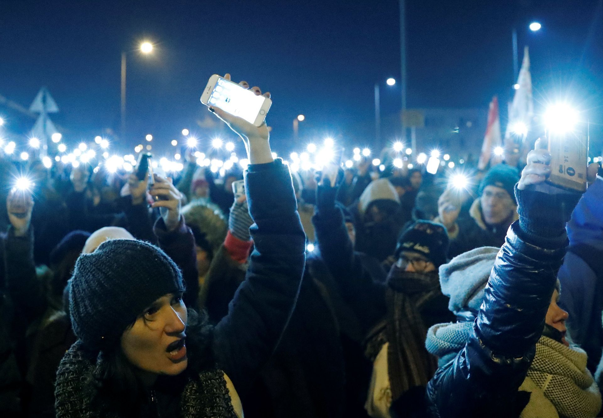 Demonstrující Maďaři, nespokojení s vládou Viktora Orbána.