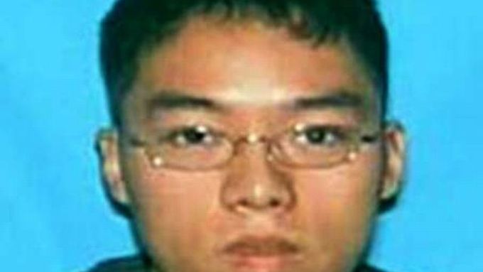 Na univerzitě vraždil Čo Sung-hu z Jižní Koreje.