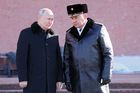 Šojgu končí v křesle ruského ministra obrany. Putin chce místo něj jmenovat Bělousova