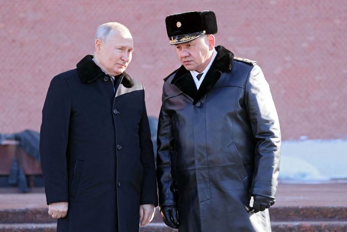 Vladimir Putin a ministr obrany Sergej Šojgu