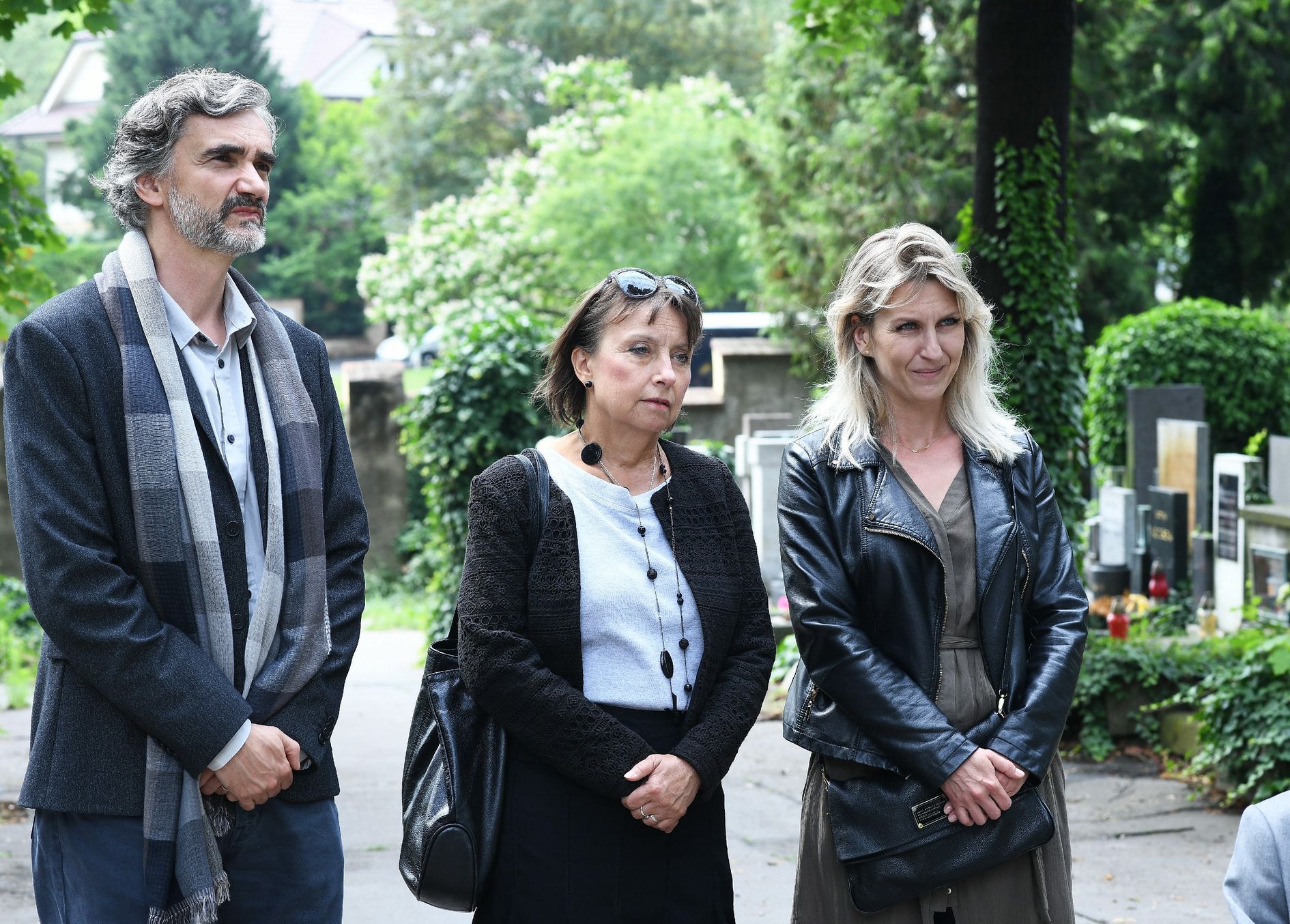 Zkáza Dejvického divadla