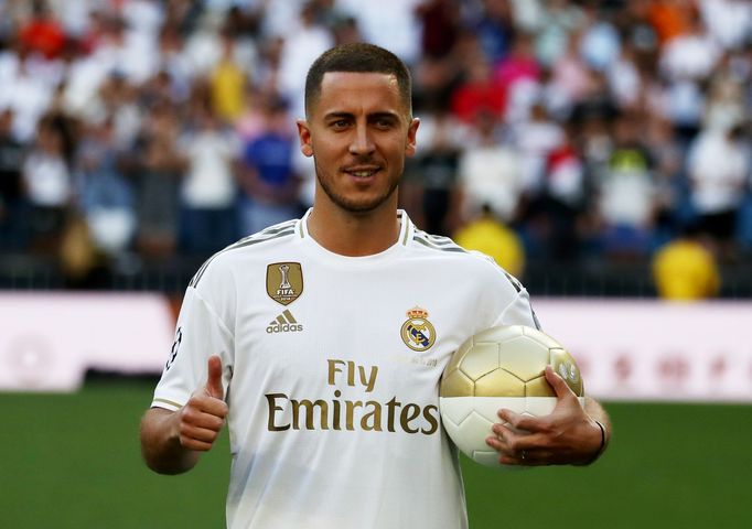 Soccer Football - Real Madrid Unveil Eden Hazard - Santiago Bernabeu, Madrid, Spain - June 13, 2019   Real Madrid's Eden Hazard during the presentation    REUTERS/Sergio