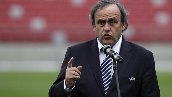 Trénink na Euro. Připravují se policie, Platini i bojovnice s prostitucí