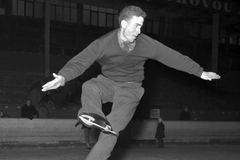 Zemřel legendární krasobruslař Divín, medailista ze zimních olympijských her 1960