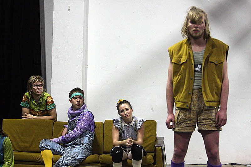 Cirkus totality. Osobní anamnéza