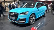 Nejvíce překvapení dovezly německé automobilky. Začít můžeme u Audi SQ2, tedy sportovní verze kompaktního SUV. Ta na první pohled vypadá decentněji než například AMG derivát Mercedesu GLA s nápadným zadním křídlem. Zdání ale klame, pod kapotou je dvoulitr TFSI s výkonem 221 kW, který vůz s pohonem všech kol vystřelí na stovku za méně než pět vteřin.