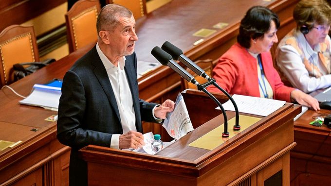 Andrej Babiš ve sněmovně mluvil o duševním zdraví premiéra Petra Fialy.