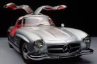 Mercedes-Benz 300 SL se vyráběl v polovině 50. let. Vzniklo ho přibližně 1400 kusů. Automobil poháněl třílitrový šestiválec s výkonem 142 kW (193 koní). Vůz byl schopen dosáhnout rychlosti 250 kilometrů v hodině.