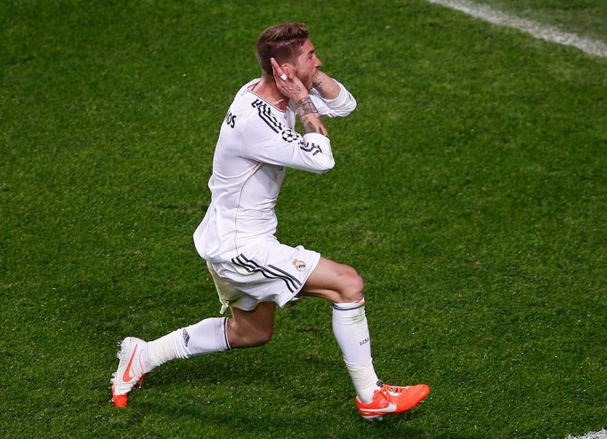 Real Madrid's Sergio Ramos celebrates after scroing a goal against Atletico Madrid during their Champions League final soccer match at the Luz Stadium in Lisbon May 24, 2